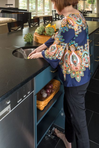 kitchen island sink